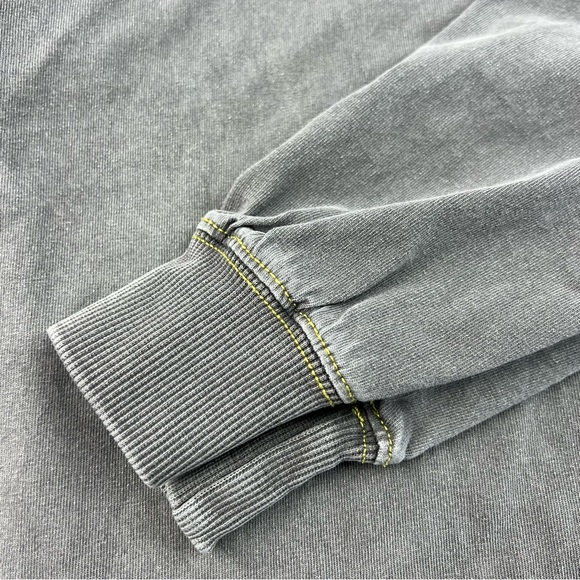 Musium Div. Gray long Sleeve Tshirt Art de la Galerie M/L Spell Out - Picture 5 of 10